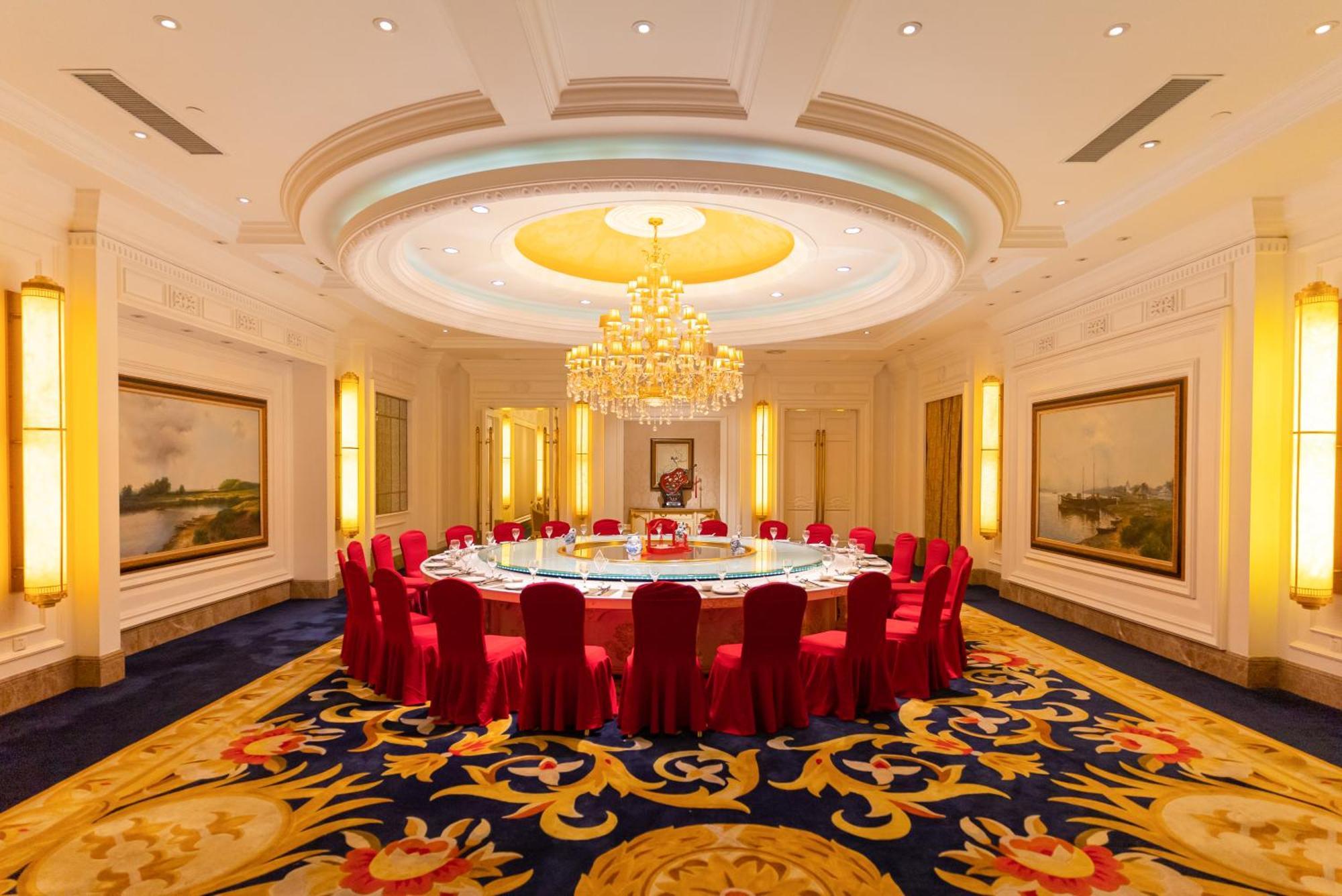Ramada Plaza Optics Valley Hotel Wuhan  Exterior foto