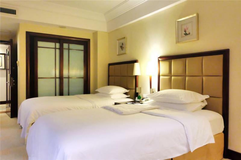 Ramada Plaza Optics Valley Hotel Wuhan  Exterior foto